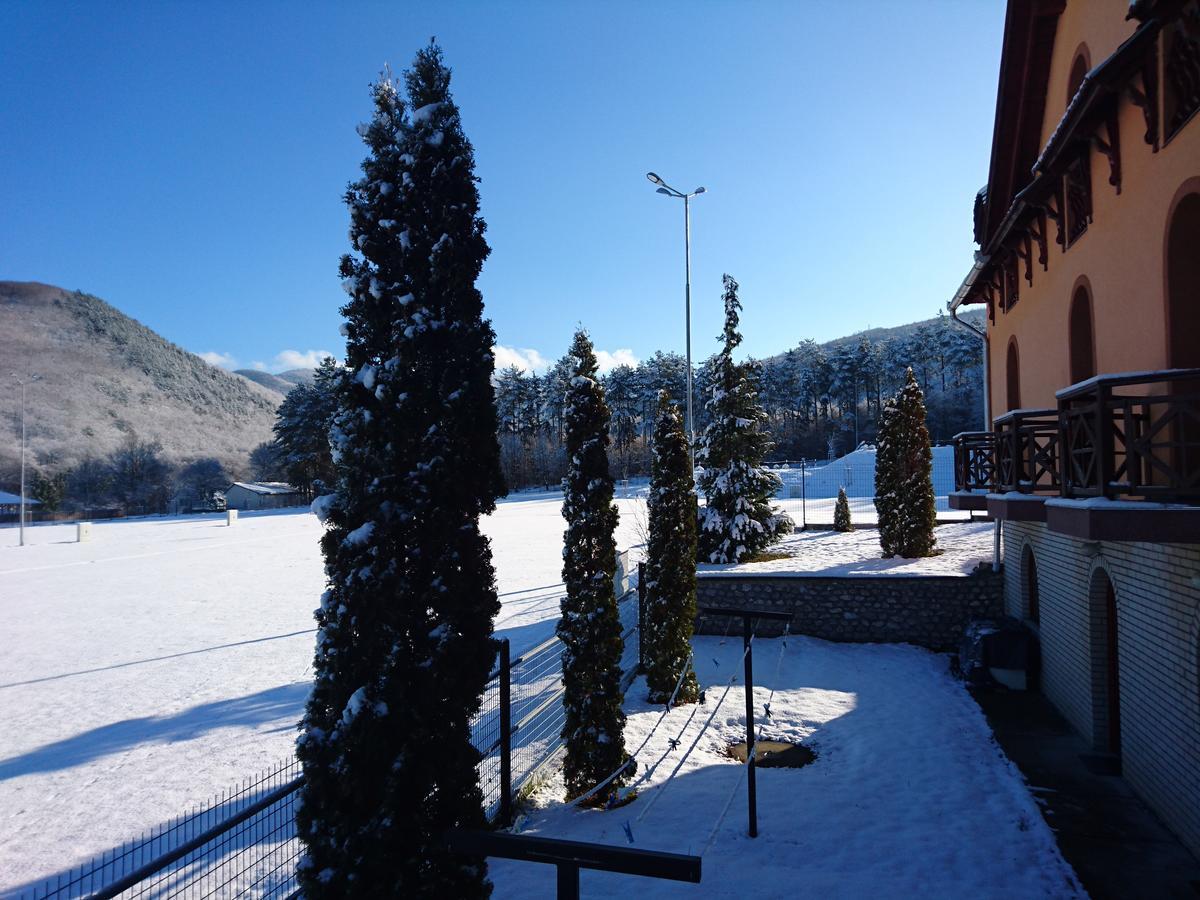 Hegyi Panzio Hotell Szilvásvárad Exteriör bild